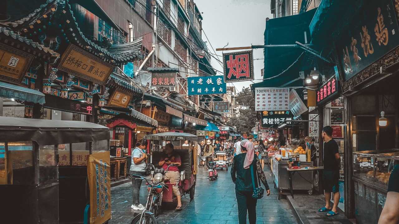 西安十日游线路规划含西安市区内景点延安景点乾陵法门寺华山