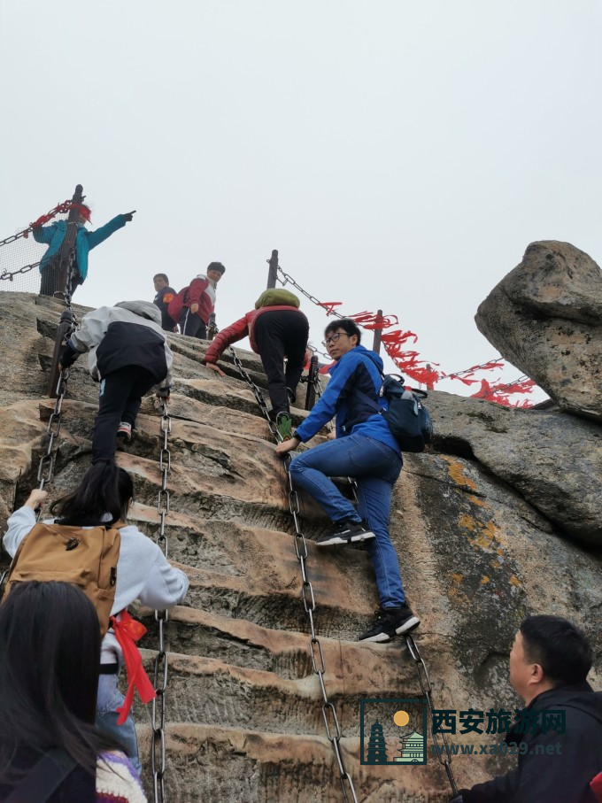 西安4天4晚游 城墙不夜城芙蓉园兵马俑华清池华山陕历博