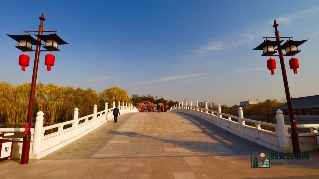 西安热门景点实拍打卡 大唐芙蓉园