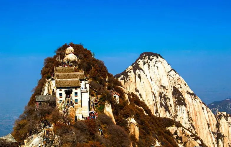 华山全程索道上下是否还需爬山？最新情况揭秘！