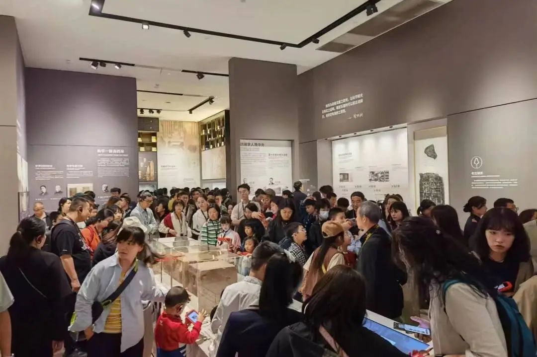 五一小长假：陕西考古博物馆吸引近三万游客参观