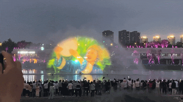 西安中亚公园夜游指南来啦！水幕电影、异域风情……原地出国！（附中亚公园水幕电影时间表）