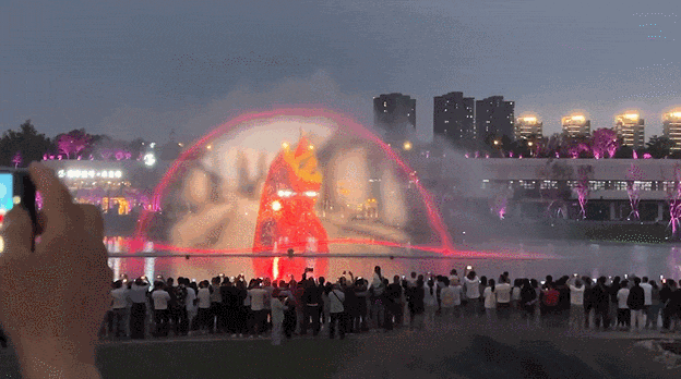 西安中亚公园夜游指南来啦！水幕电影、异域风情……原地出国！（附中亚公园水幕电影时间表）