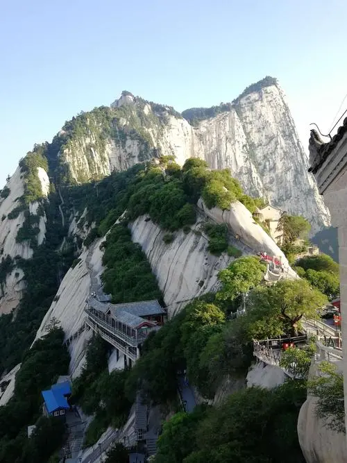 西岳华山：登山攻略、景点介绍与旅游指南