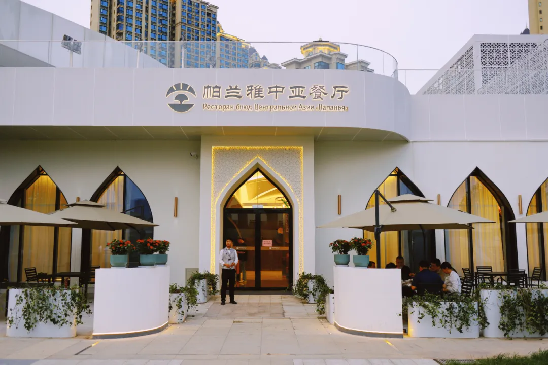 西安中亚公园夜游指南来啦！水幕电影、异域风情……原地出国！（附中亚公园水幕电影时间表）
