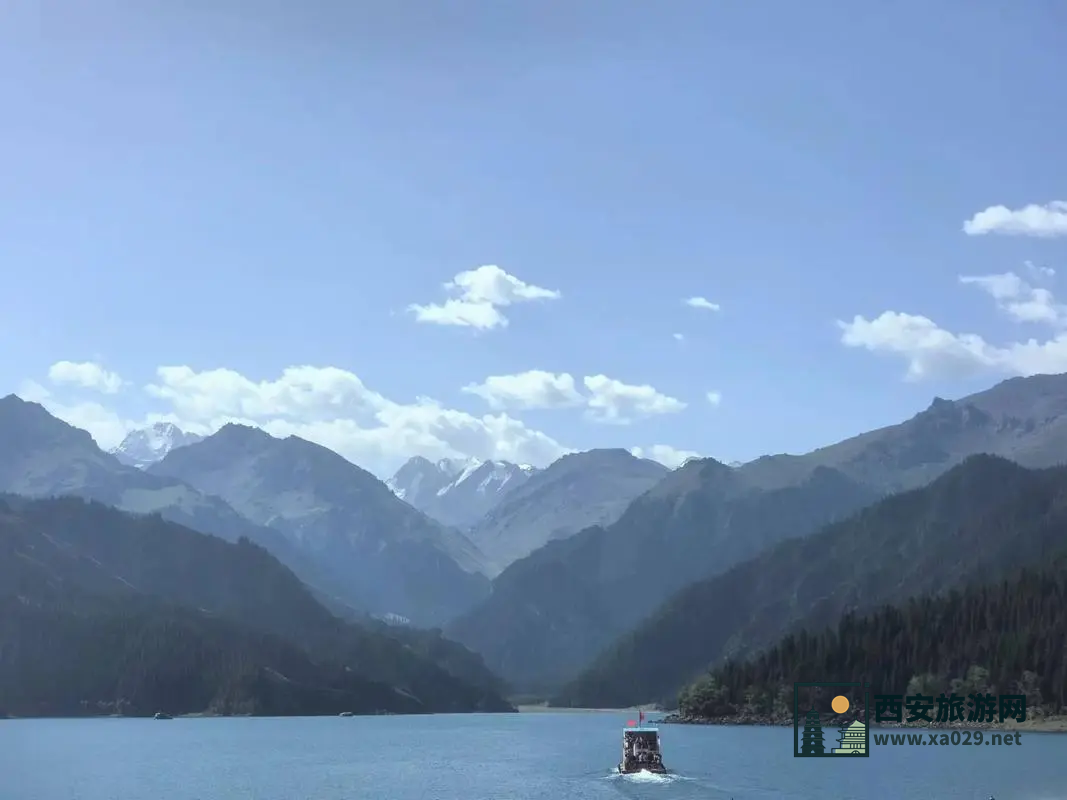 新疆西部假期旅行社